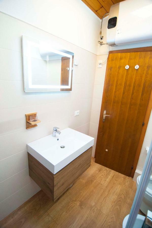La Mansarda di Emma Apartment Pinzolo Bagian luar foto