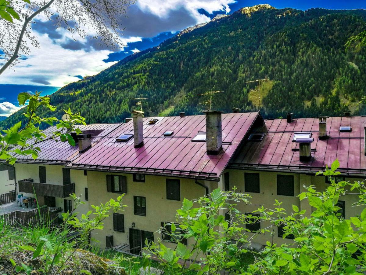 La Mansarda di Emma Apartment Pinzolo Bagian luar foto